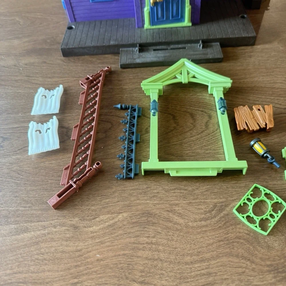 PLAYMOBIL Scooby-Doo Mystery Mansion 70361 Incomplete House Only